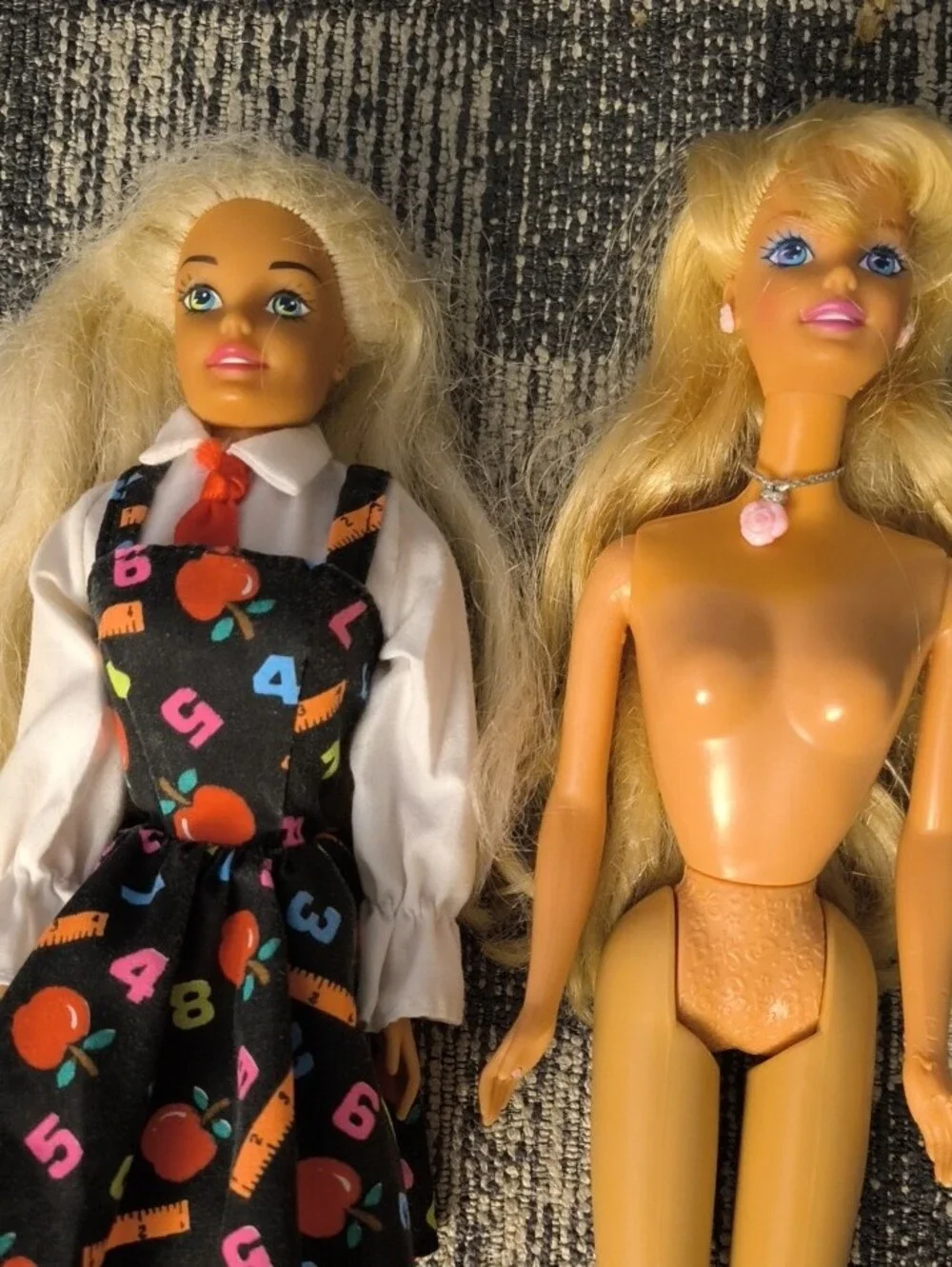 Mattel 1966 Barbie Dolls Blonde / Blue Eyed / Vintage Outfit / Twist
